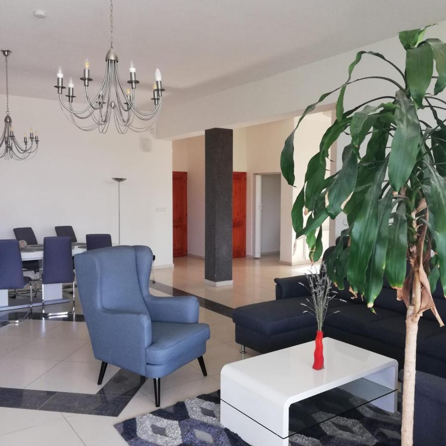 Hotel Rezident Consult S.R.O. Bratysława Zewnętrze zdjęcie